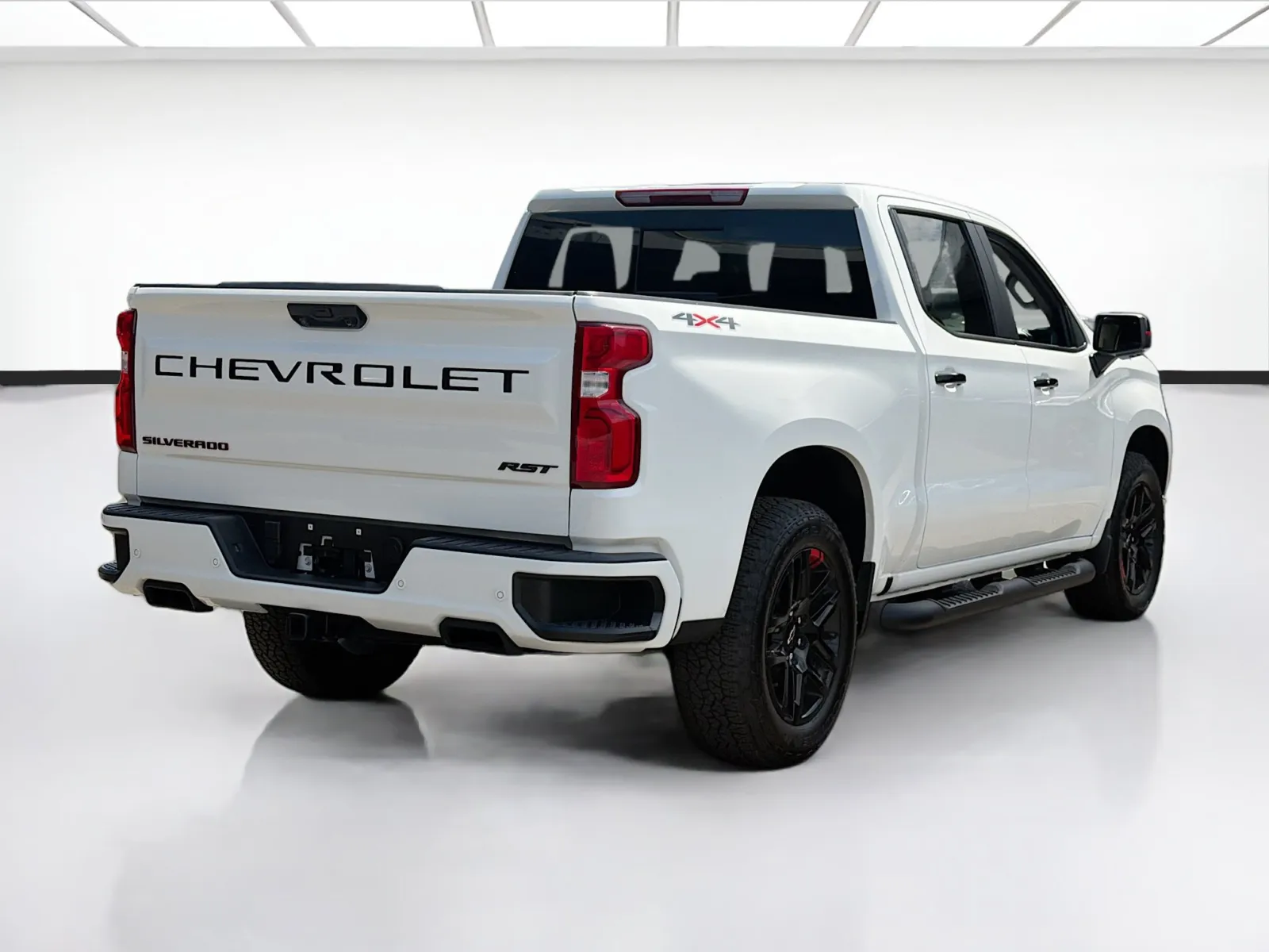 Chevrolet Silverado photo 4