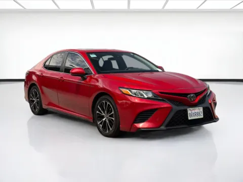Another view of 2020 Toyota Camry SE for sale in Fontana, CA at KarGenie