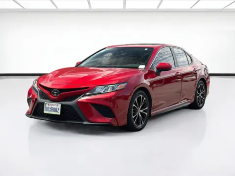 Red 2020 Toyota Camry SE for sale in Fontana, CA