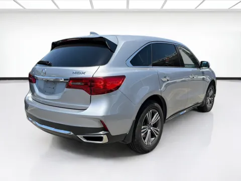 More photos of 2017 Acura MDX 3.5L at KarGenie, CA