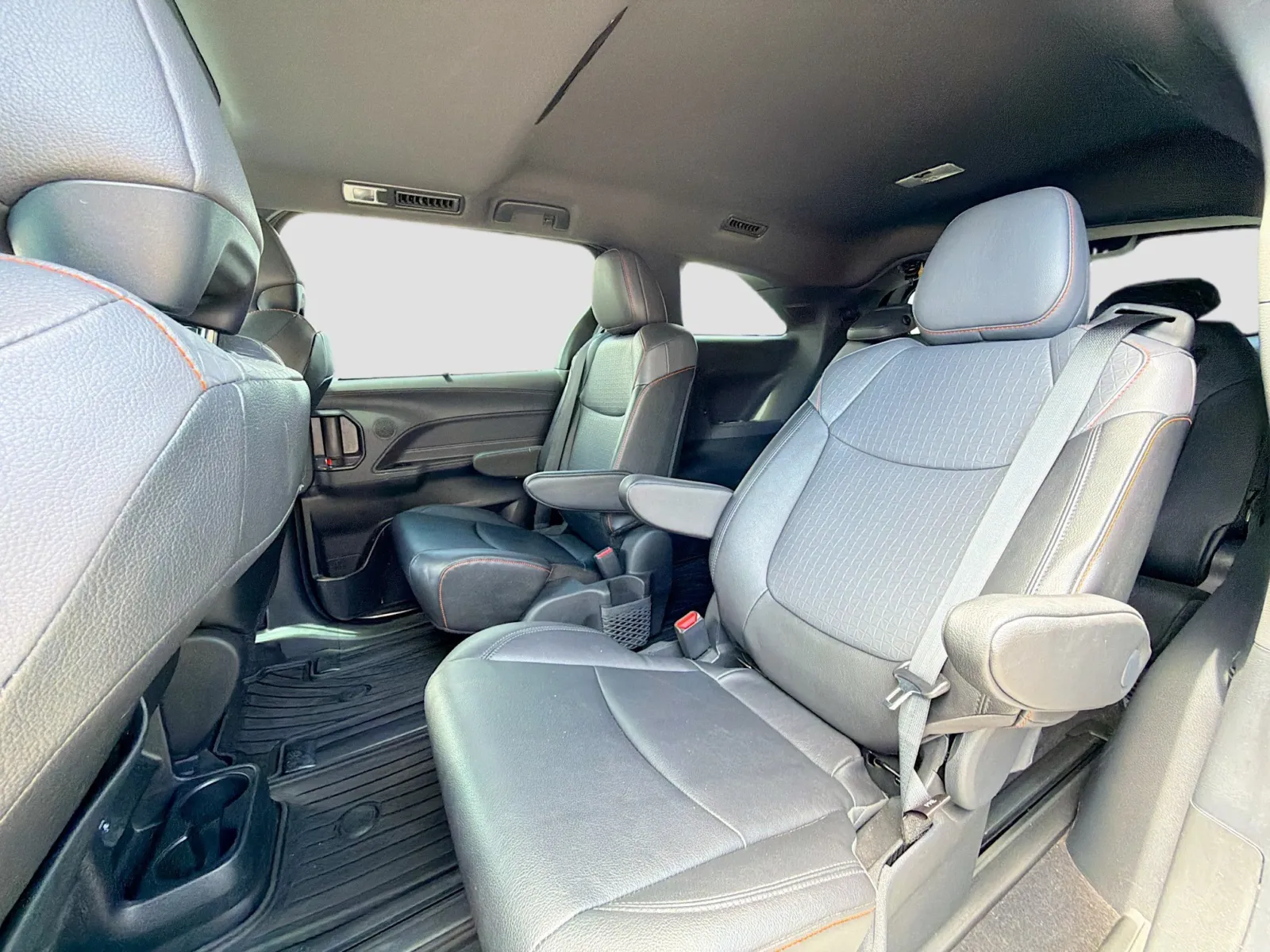 Toyota Sienna photo 15