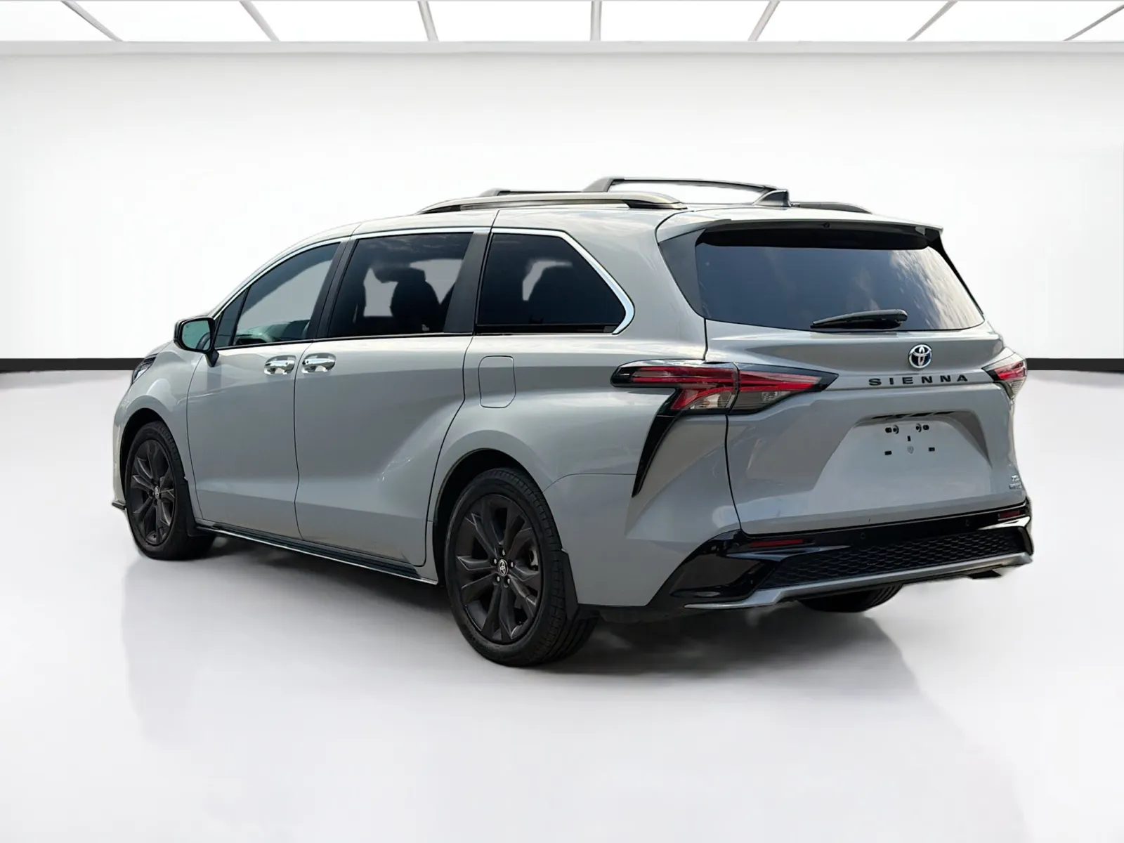 Toyota Sienna photo 6
