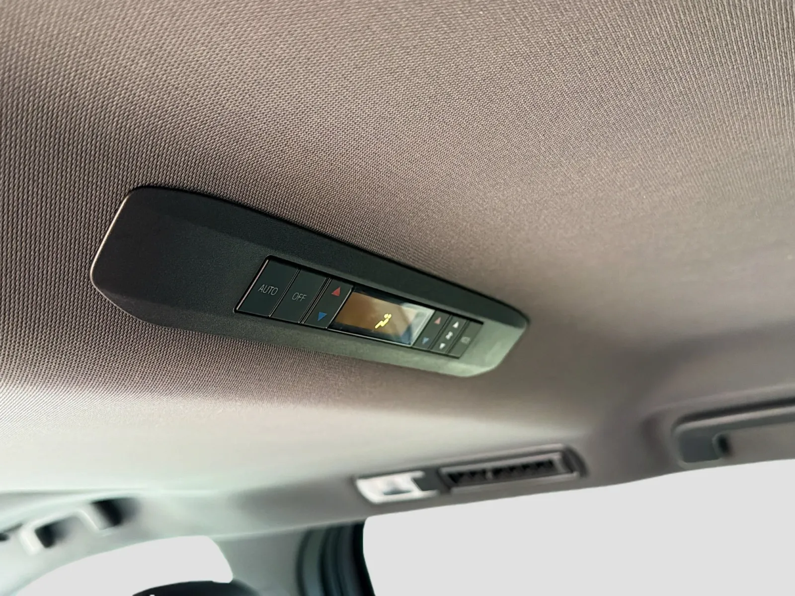 Toyota Sienna photo 16