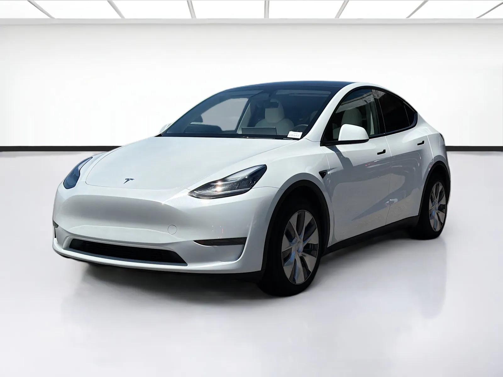 White 2023 Tesla Model Y Long Range for sale in Fontana, CA