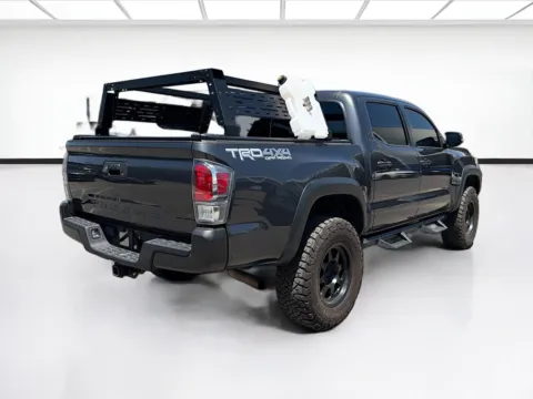 More photos of 2020 Toyota Tacoma TRD Off-Road V6 at KarGenie, CA