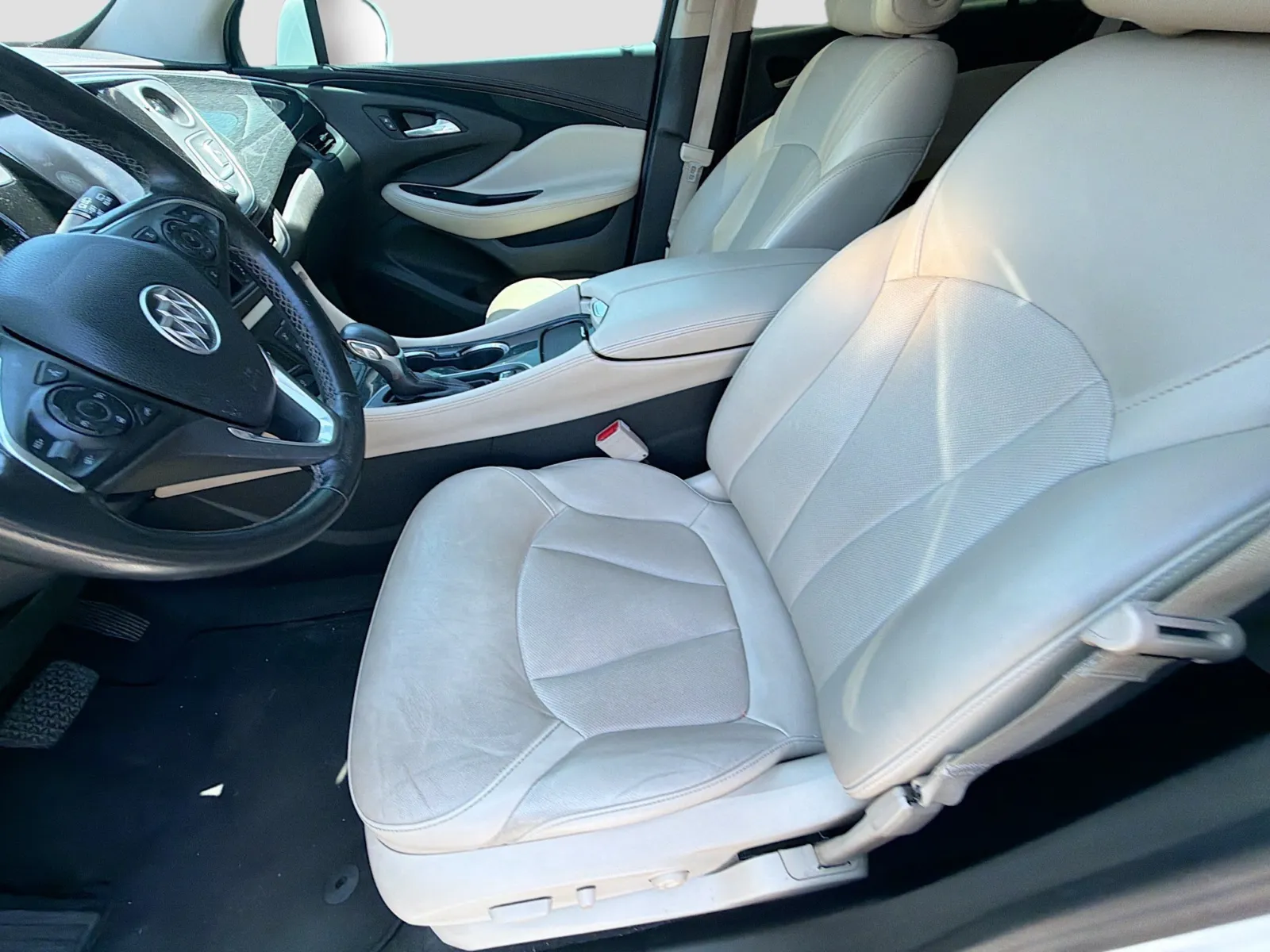 Buick Envision photo 10
