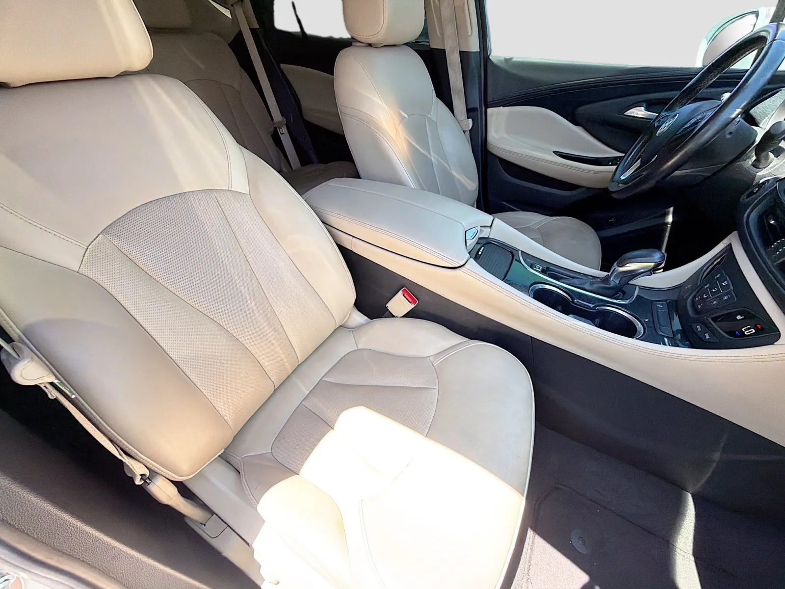 Buick Envision photo 14