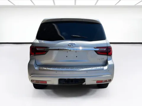 More photos of 2020 INFINITI QX80 LUXE at KarGenie, CA