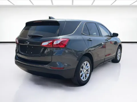 More photos of 2019 Chevrolet Equinox LS at KarGenie, CA