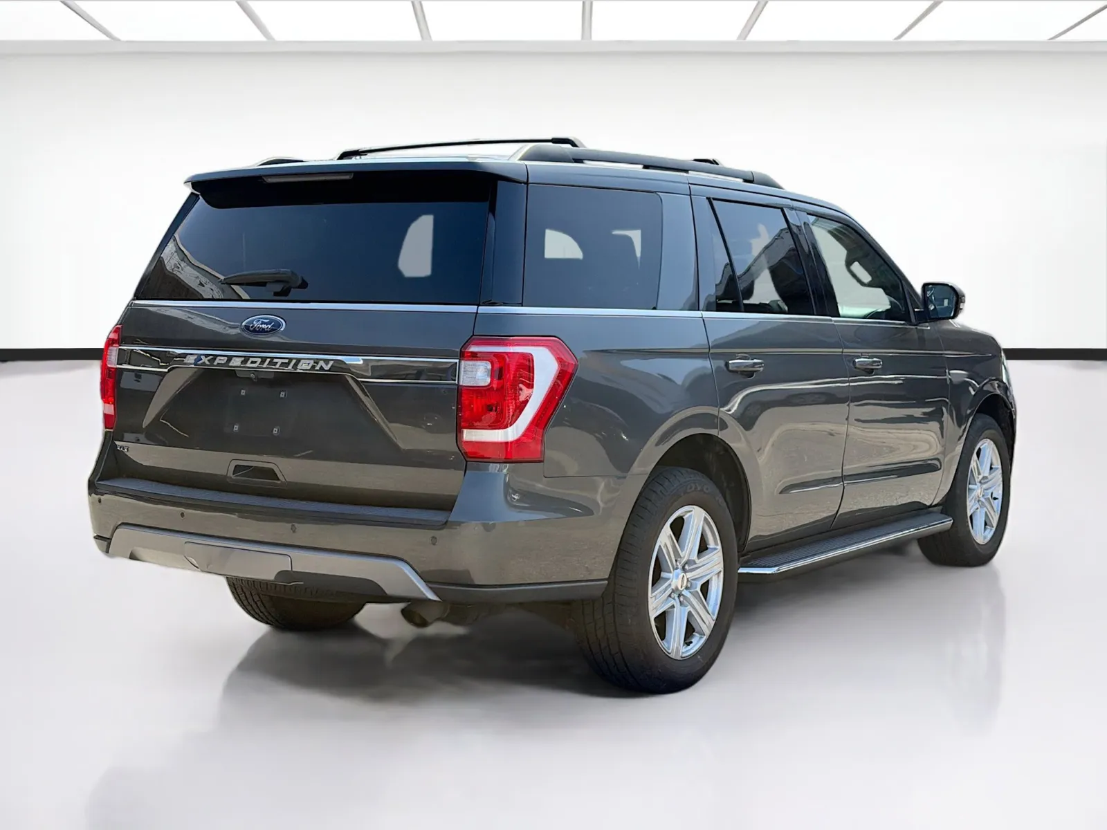 Ford Expedition photo 4
