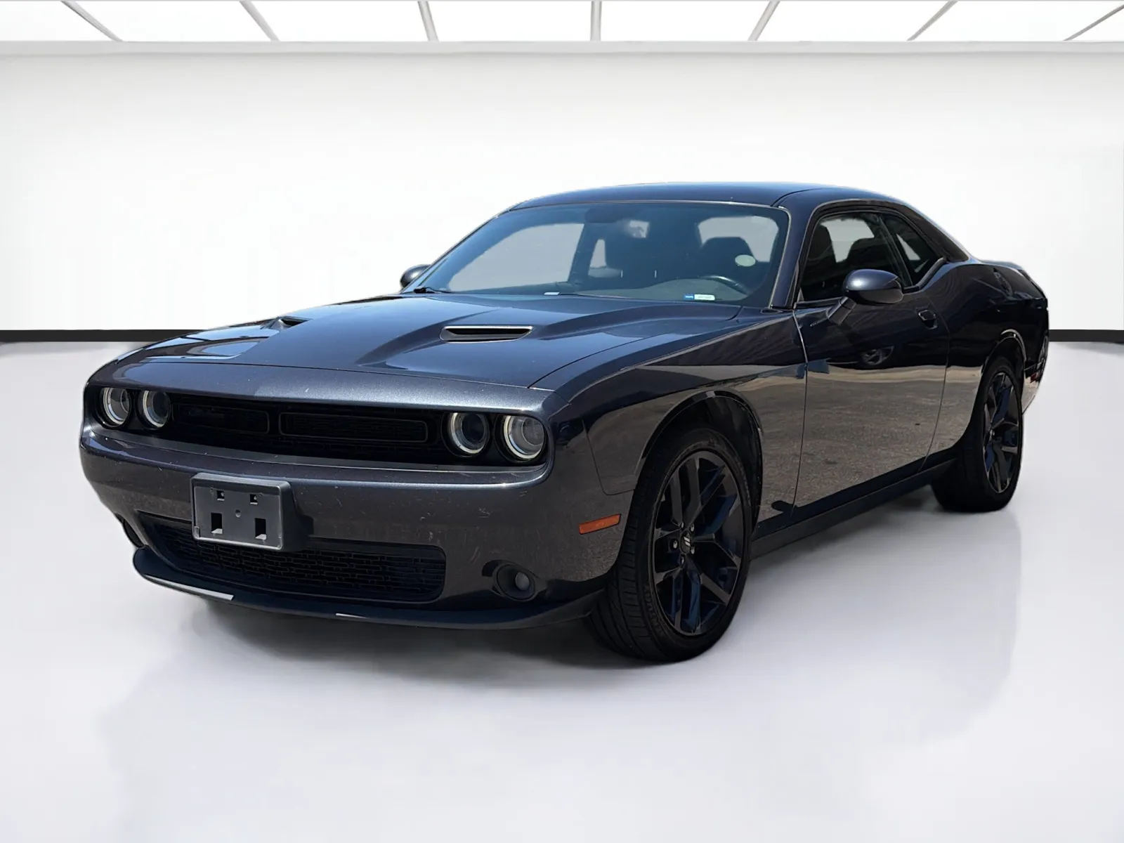 Blue 2019 Dodge Challenger SXT for sale in Fontana, CA