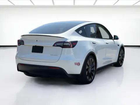 More photos of 2023 Tesla Model Y Performance at KarGenie, CA