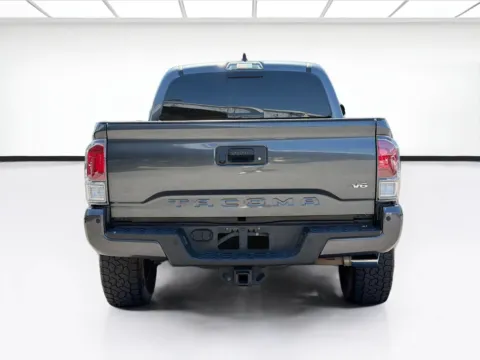 More photos of 2022 Toyota Tacoma TRD Sport V6 at KarGenie, CA