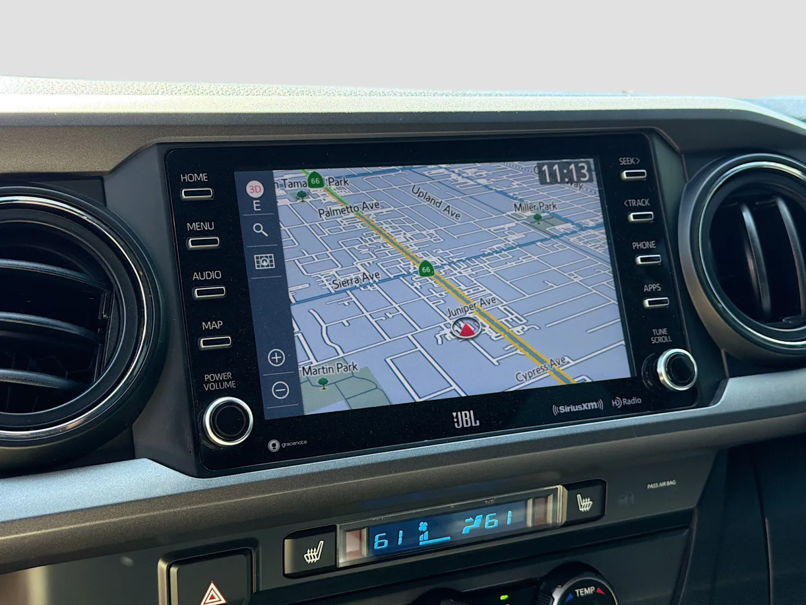 Toyota Tacoma photo 9
