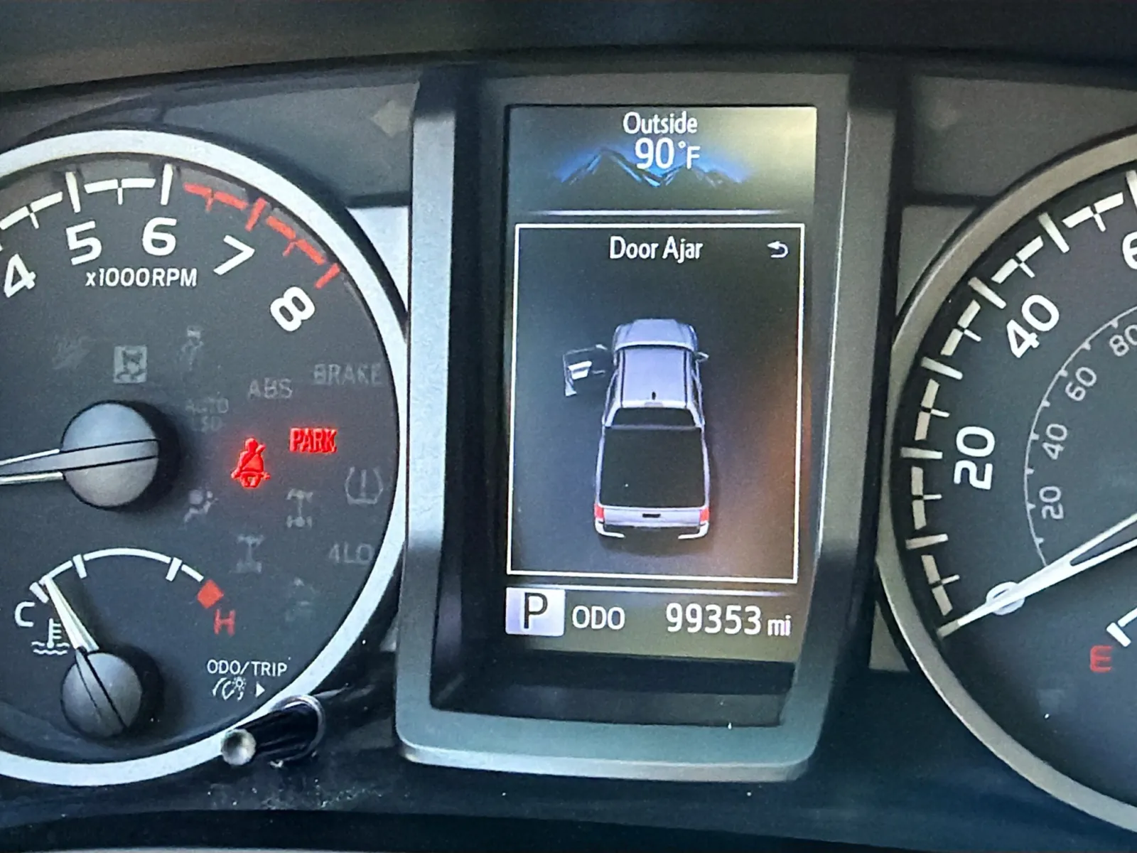 Toyota Tacoma photo 8