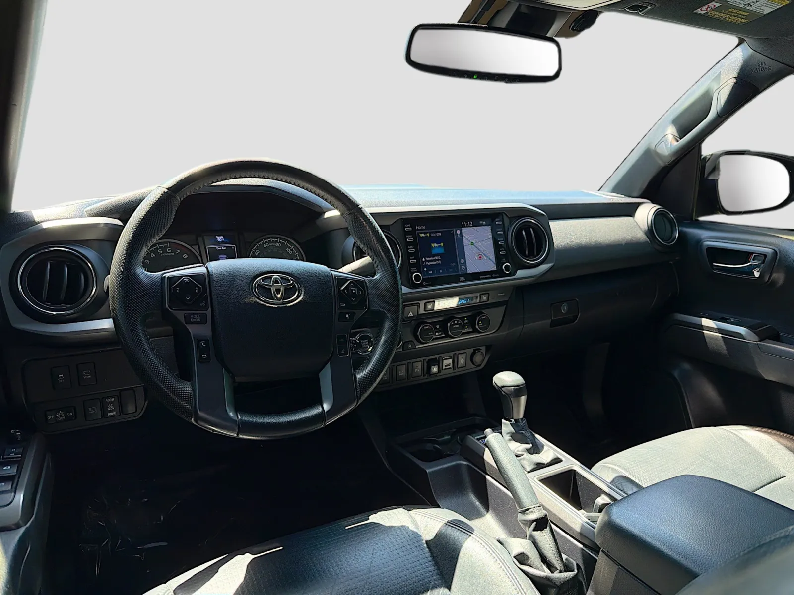 Toyota Tacoma photo 16