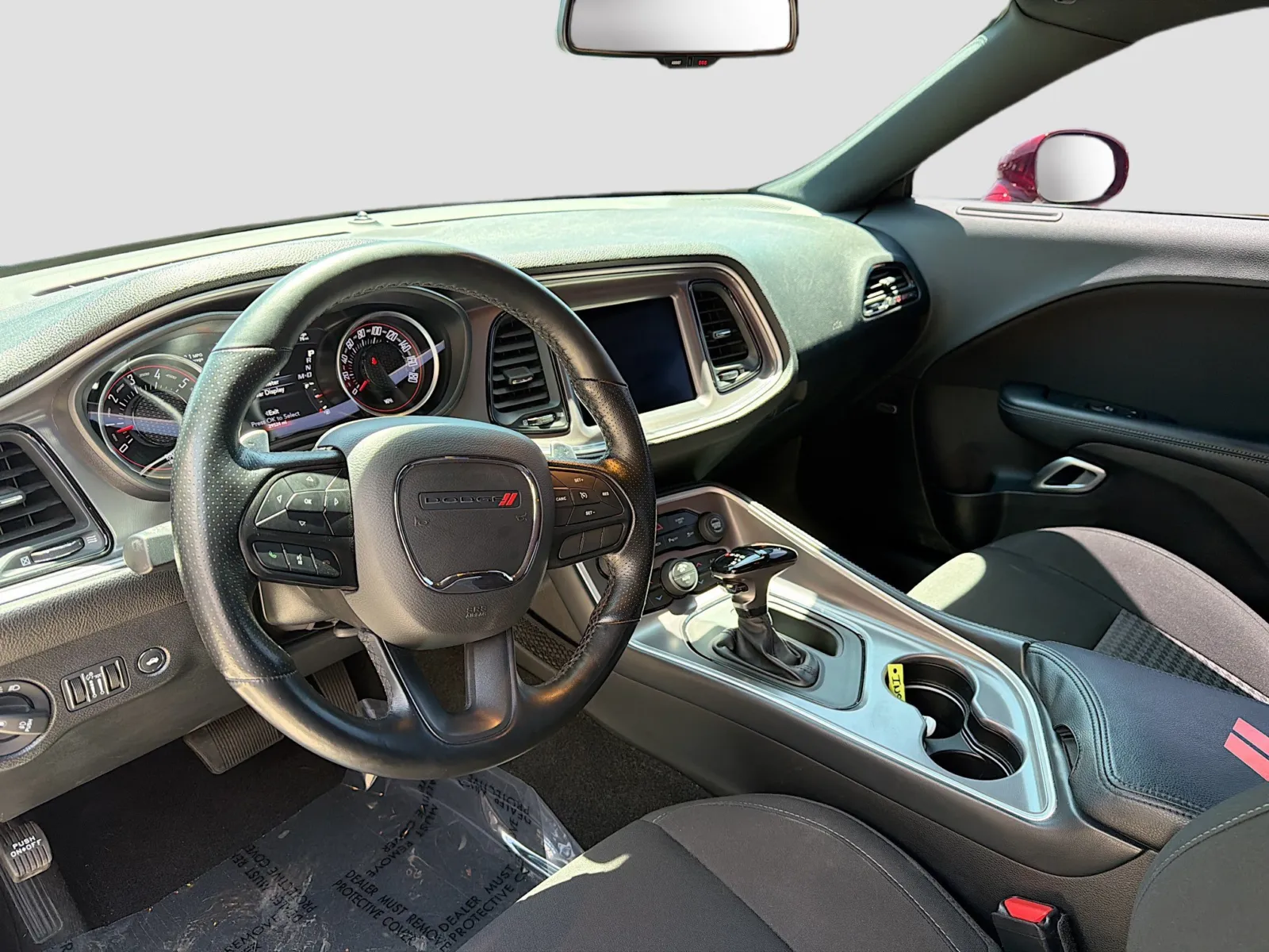 Dodge Challenger photo 13