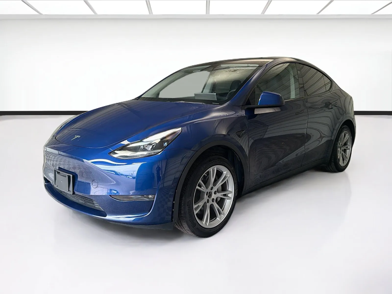 Blue 2023 Tesla Model Y Long Range for sale in Fontana, CA