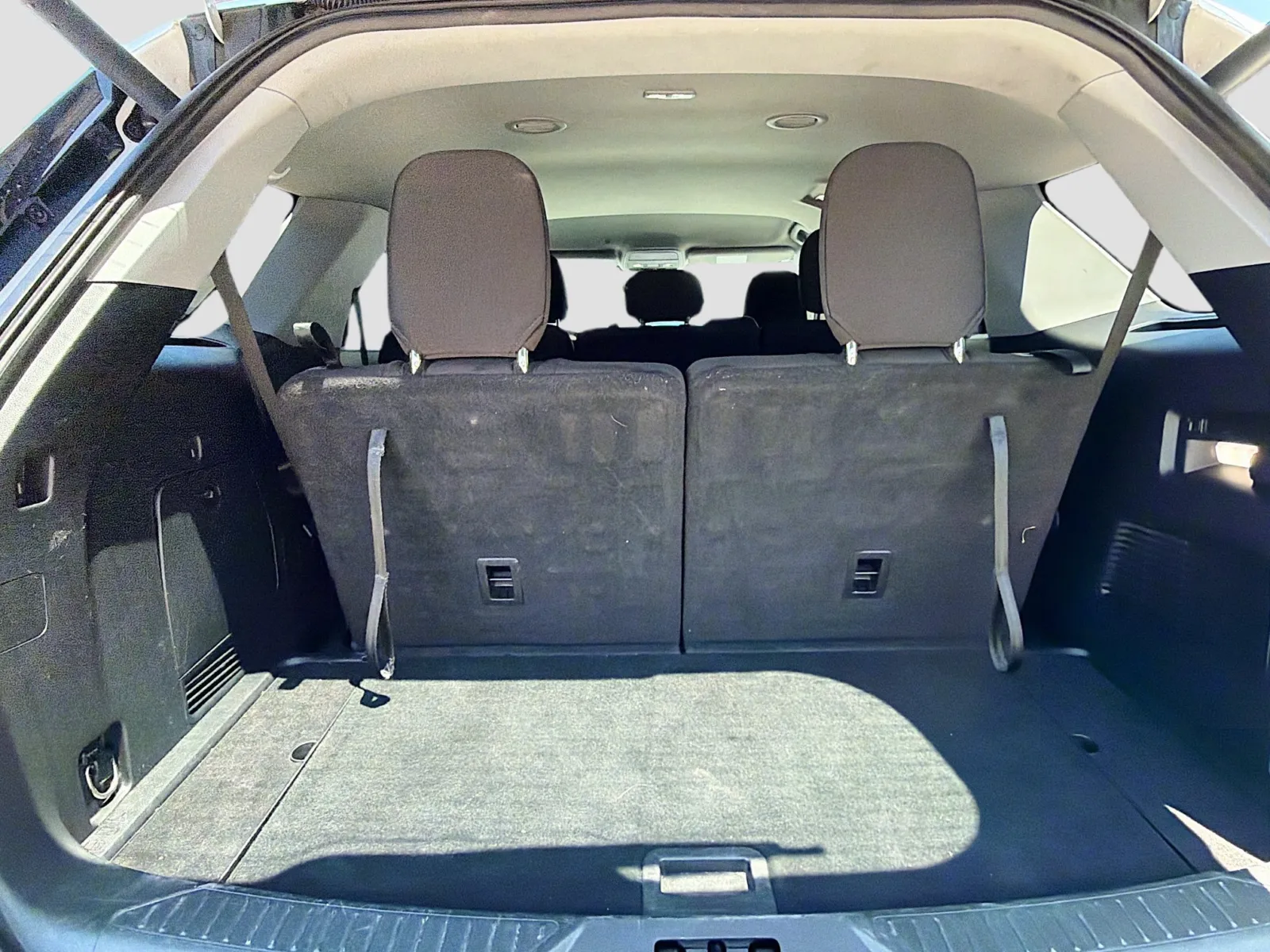 Ford Explorer photo 16