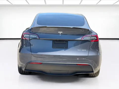 More photos of 2020 Tesla Model Y Long Range at KarGenie, CA
