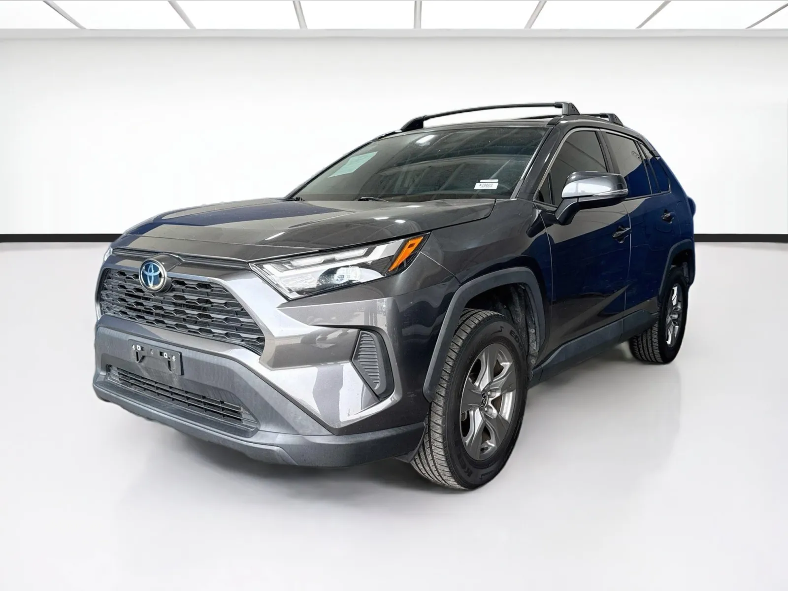 Gray 2022 Toyota RAV4 XLE for sale in Fontana, CA