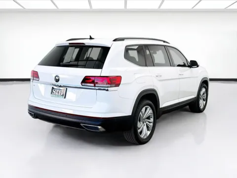 More photos of 2021 Volkswagen Atlas 2.0T SE w/Technology at KarGenie, CA