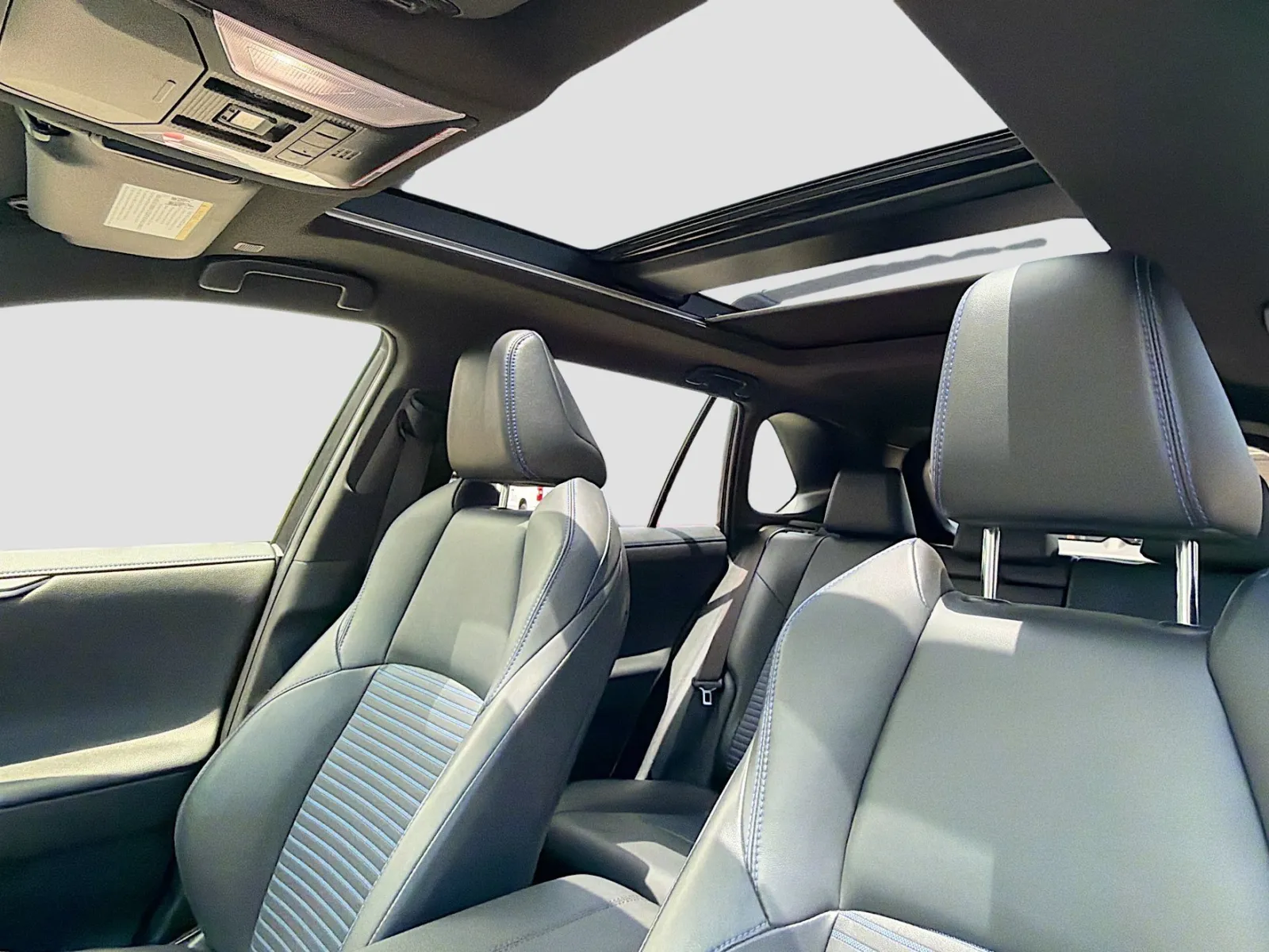 Toyota RAV4 photo 13