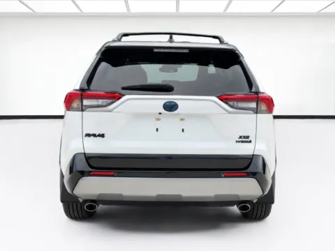 More photos of 2024 Toyota RAV4 Hybrid XSE at KarGenie, CA