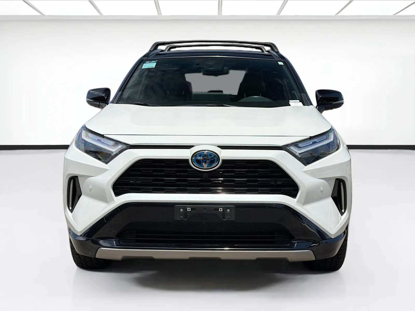 Toyota RAV4 photo 2