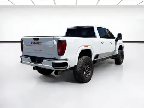 More photos of 2023 GMC Sierra 2500HD AT4 at KarGenie, CA