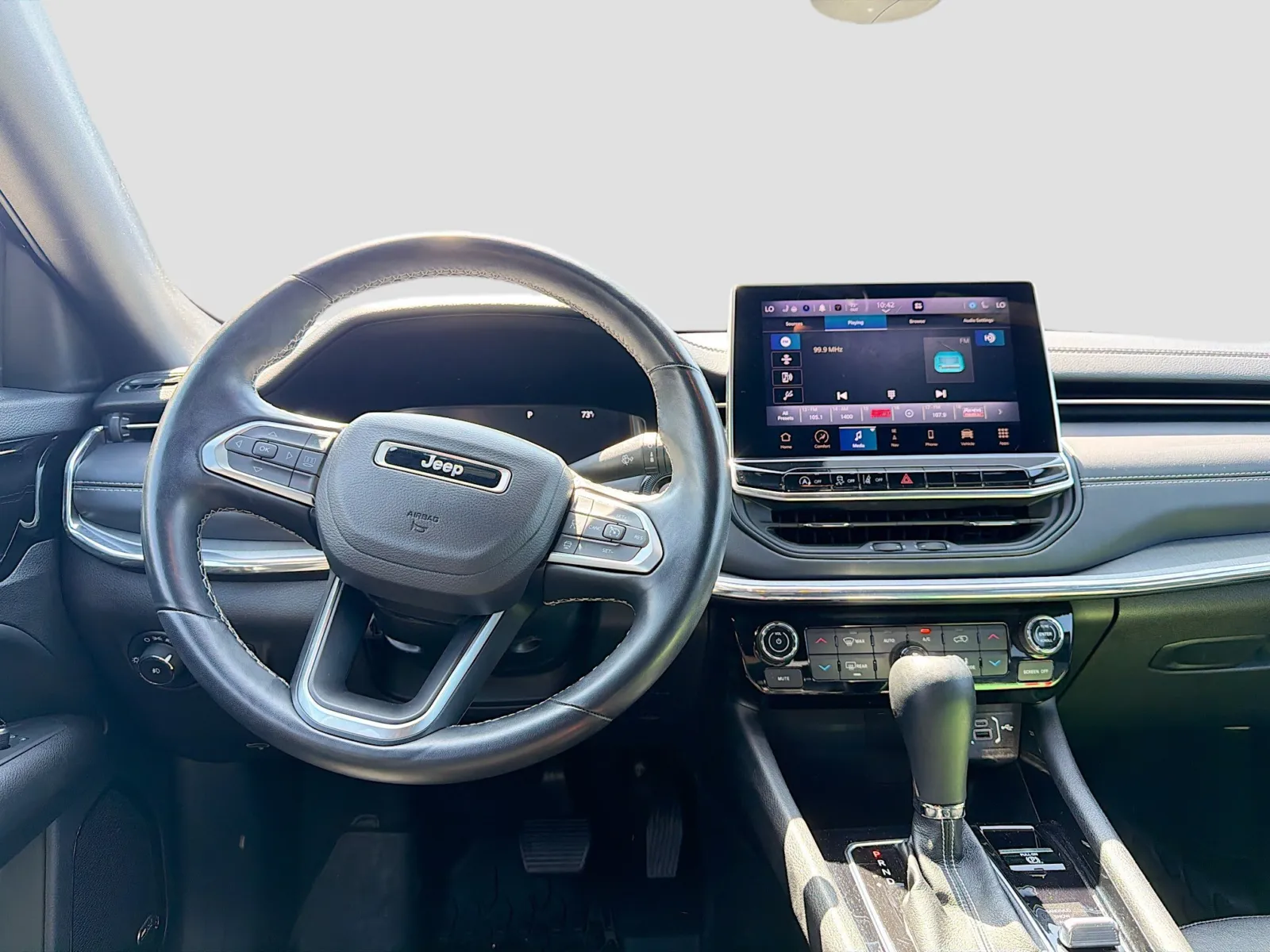 Jeep Compass photo 16
