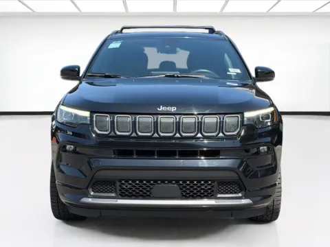 Photos of 2022 Jeep Compass Limited for sale in Fontana, CA at KarGenie