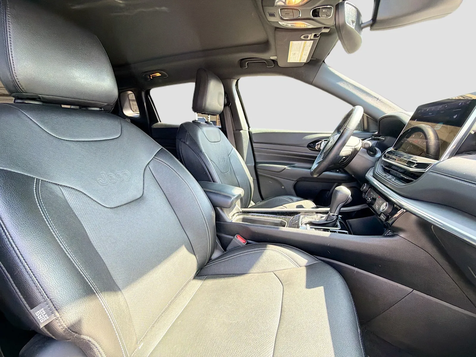 Jeep Compass photo 21