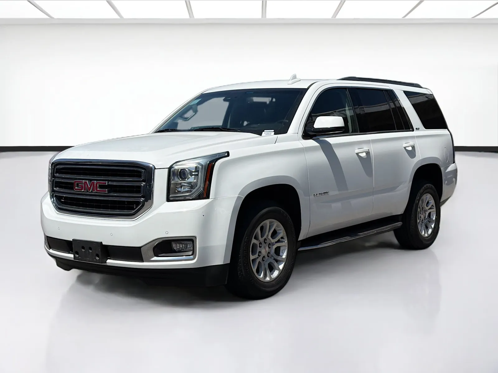 White 2017 GMC Yukon SLT for sale in Fontana, CA