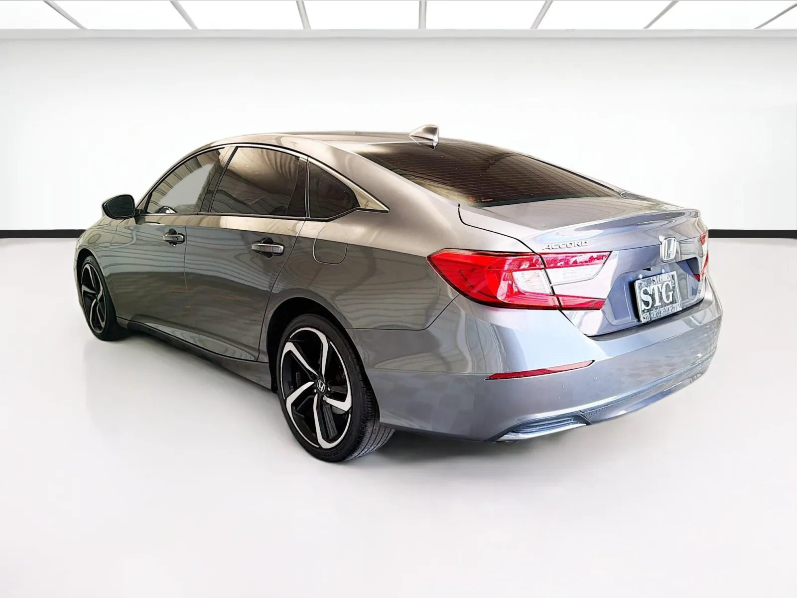 Honda Accord photo 6