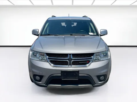 Photos of 2019 Dodge Journey SE for sale in Fontana, CA at KarGenie