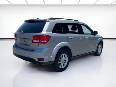More photos of 2019 Dodge Journey SE at KarGenie, CA