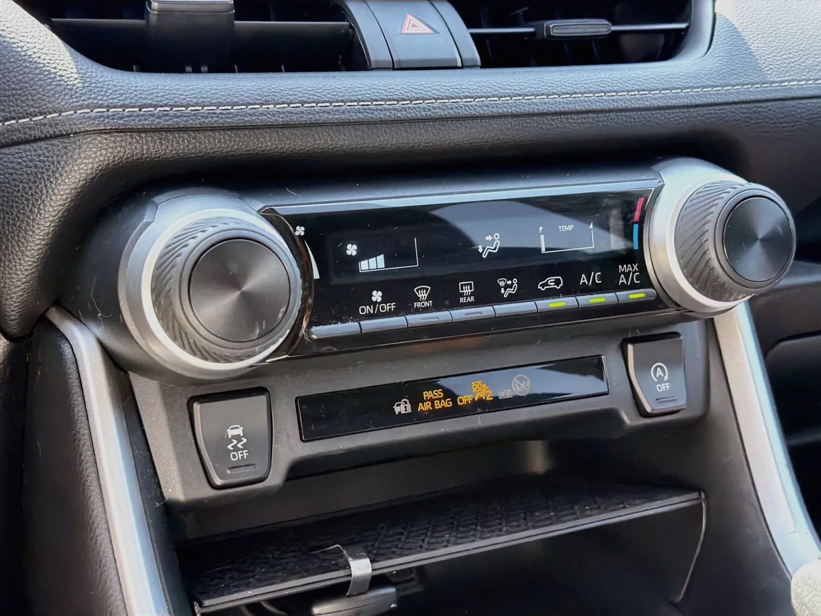 Toyota RAV4 photo 11
