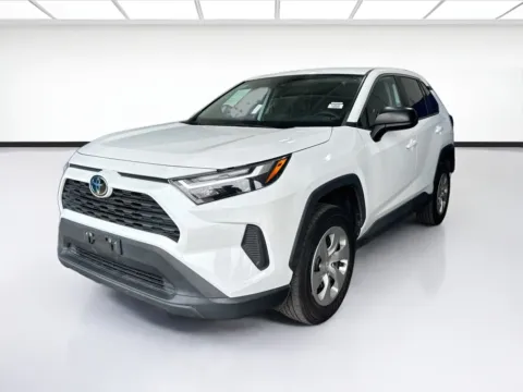 White 2023 Toyota RAV4 LE for sale in Fontana, CA