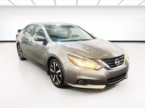 Another view of 2018 Nissan Altima 2.5 SR for sale in Fontana, CA at KarGenie