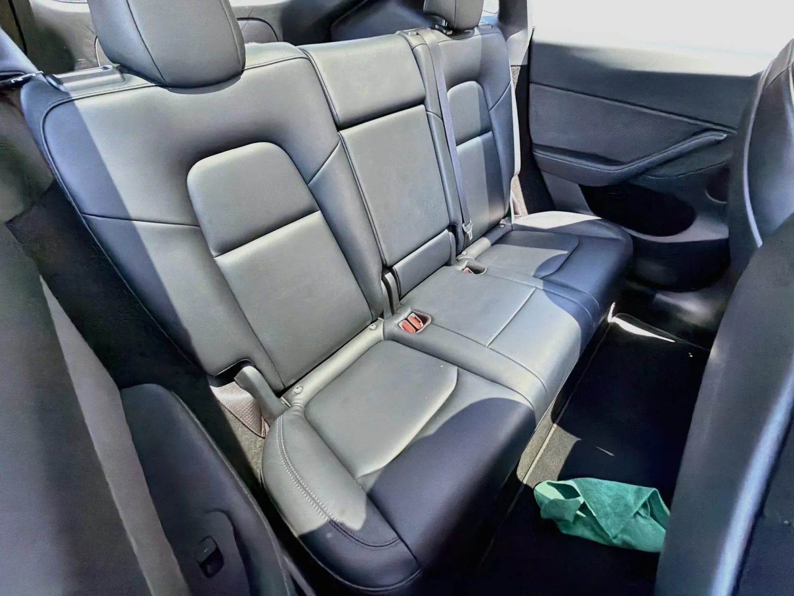 Tesla Model Y photo 14
