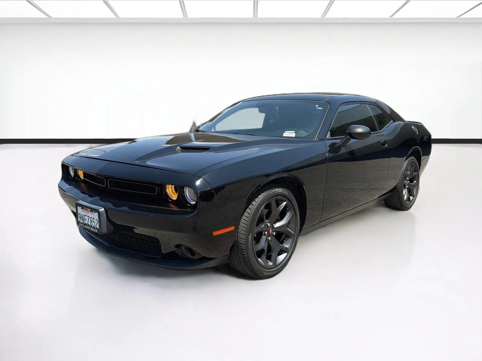Black 2018 Dodge Challenger SXT for sale in Fontana, CA