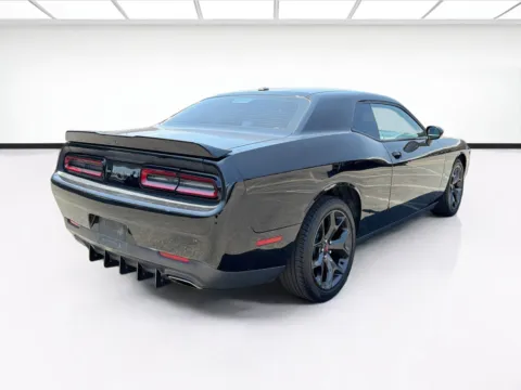 More photos of 2018 Dodge Challenger SXT at KarGenie, CA