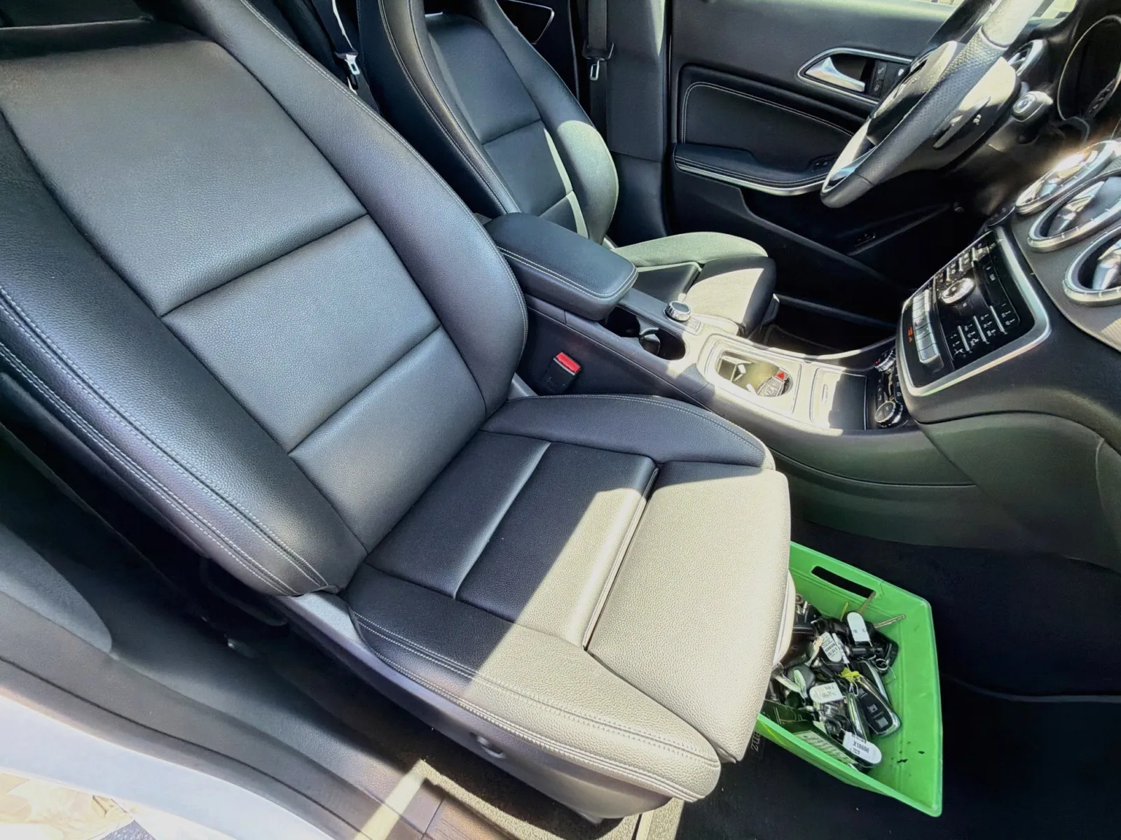 Mercedes-Benz CLA photo 15
