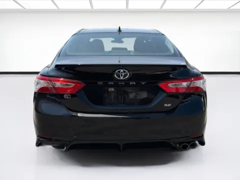 More photos of 2020 Toyota Camry SE at KarGenie, CA