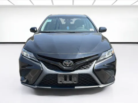 Photos of 2020 Toyota Camry SE for sale in Fontana, CA at KarGenie
