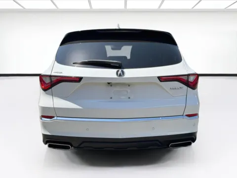 More photos of 2022 Acura MDX Technology at KarGenie, CA