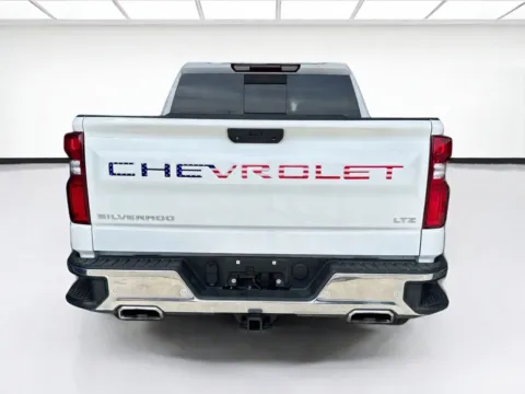 More photos of 2021 Chevrolet Silverado 1500 LTZ at KarGenie, CA