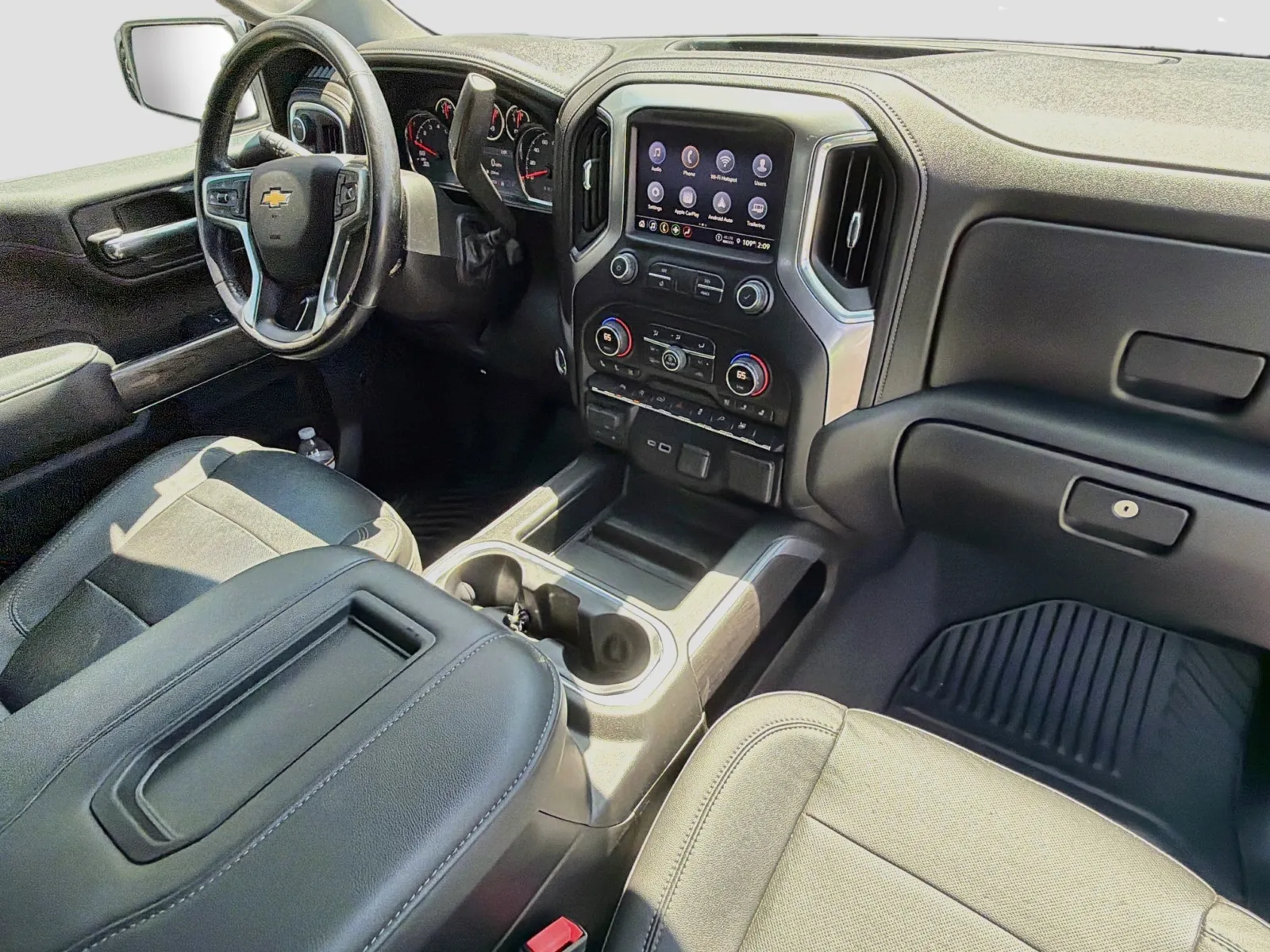 Chevrolet Silverado photo 12