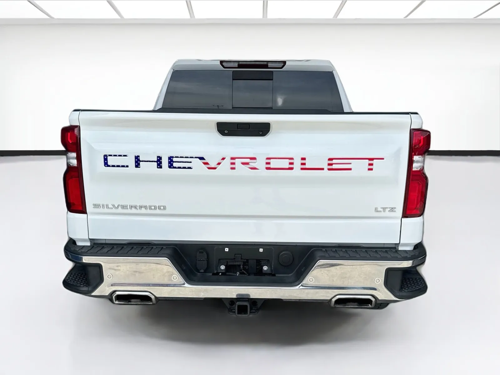 Chevrolet Silverado photo 5